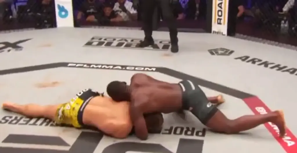 Impa Kasaganay Knocks Out Dalton Rosta in First Round at PFL Pittsburgh