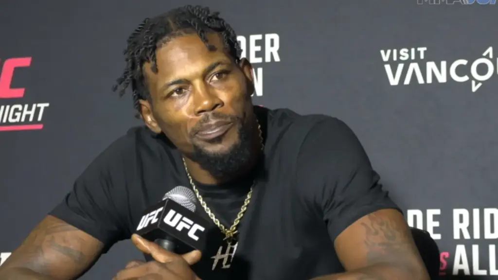 Kevin Holland Says Brutal Low Blows Left Him Hurt for Weeks After UFC Vancouver Loss