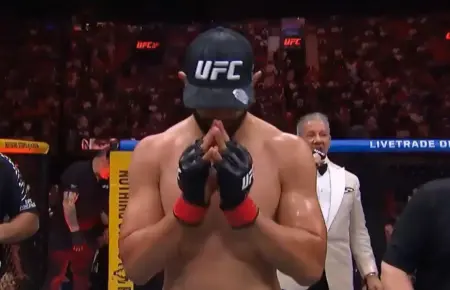 Dominick Reyes Wins Split Decision Over Johnny Walker in Low-Action UFC 327 Fight