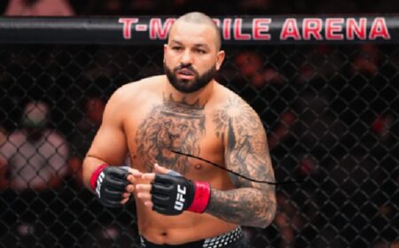 Hokit Outworks Blaydes in Bloody Three-Round Brawl at UFC 327