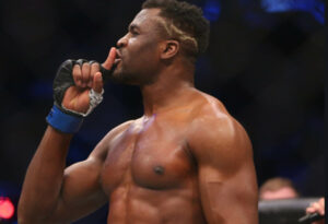 Francis Ngannou Knocks Out Philipe Lins in First Round on Netflix